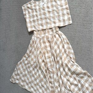 Two piece set, brand Mable